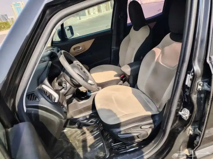 جيب رينيجيد سبورت 2016 للبيع - نظيف جدا  - ممشى قليل 11