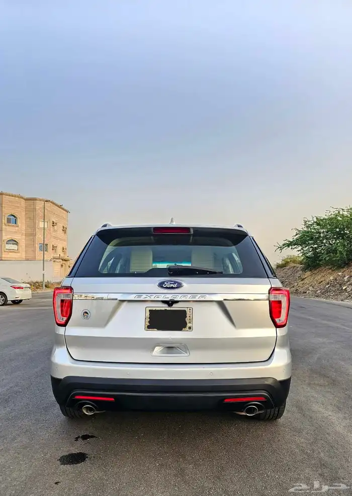 اكسبلورر موديل 2016 10