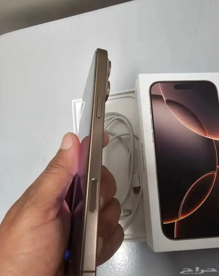 ايفون 16 برو ماكس 3