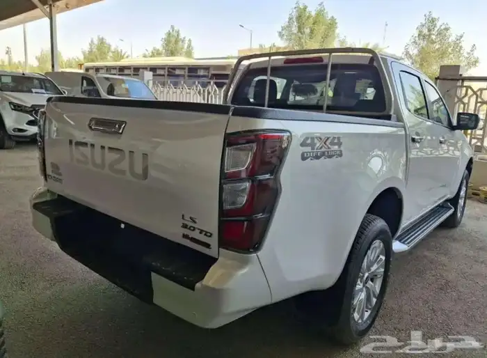 ايسوزو ديماكس LS غمارتين دبل فل كامل 2025 4