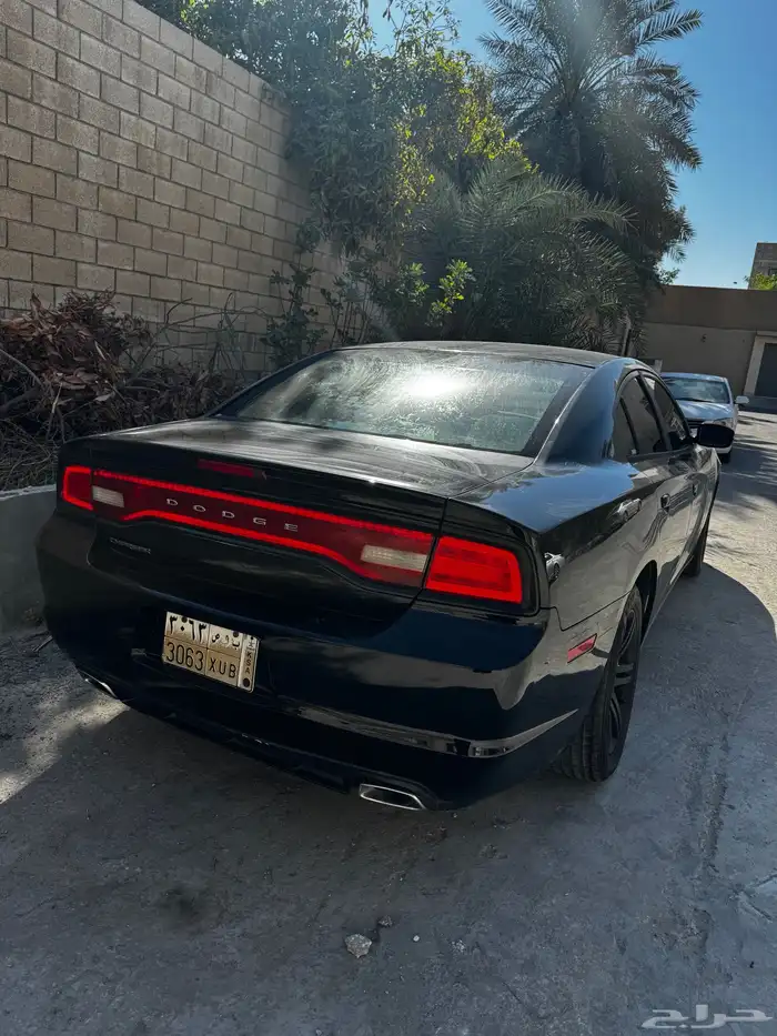سيارة دوج موديل 2013 للبيع 8