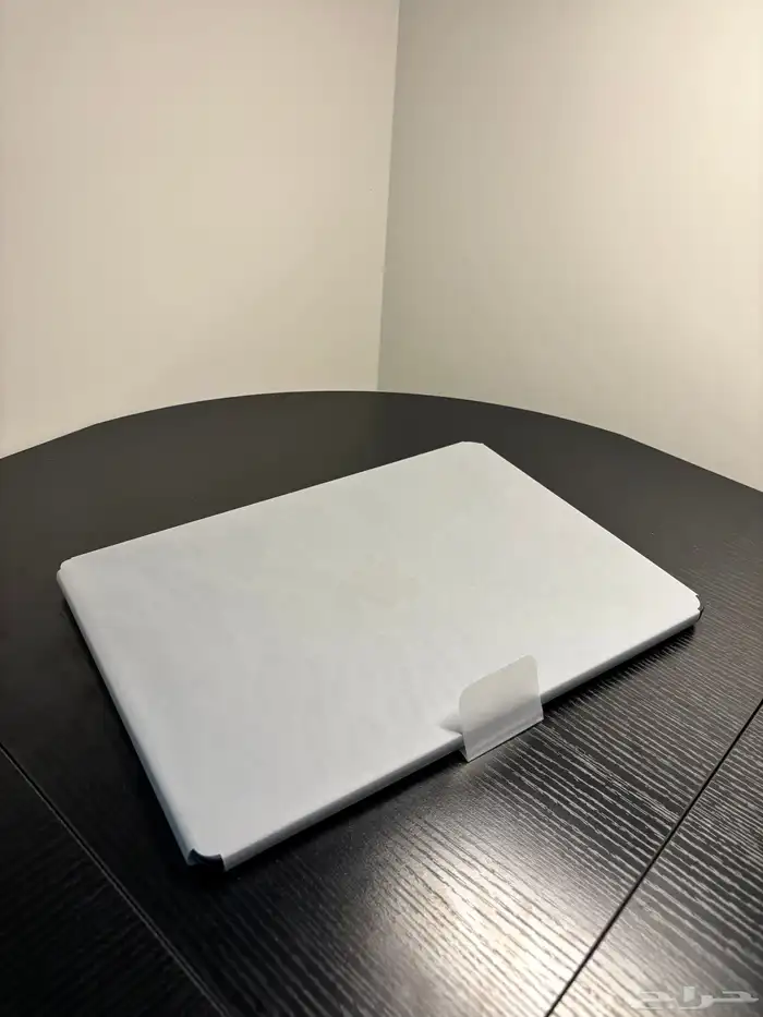 ماك بوك اير m4 2