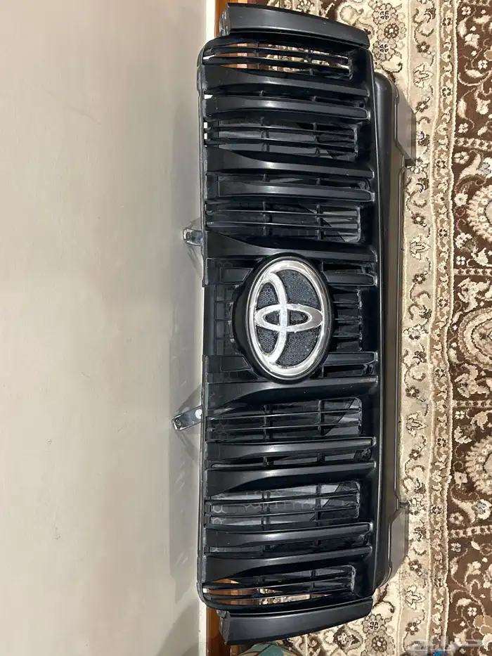 شبك برادو 2010 اصلي وكاله اسود 0