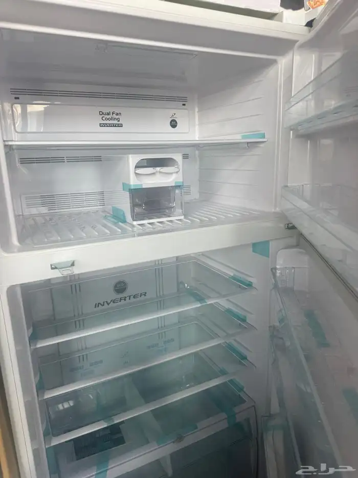 ثلاجه هيتاشي 24.8 استوك  لون وابيض واستيل مشكله كرتون بس 6
