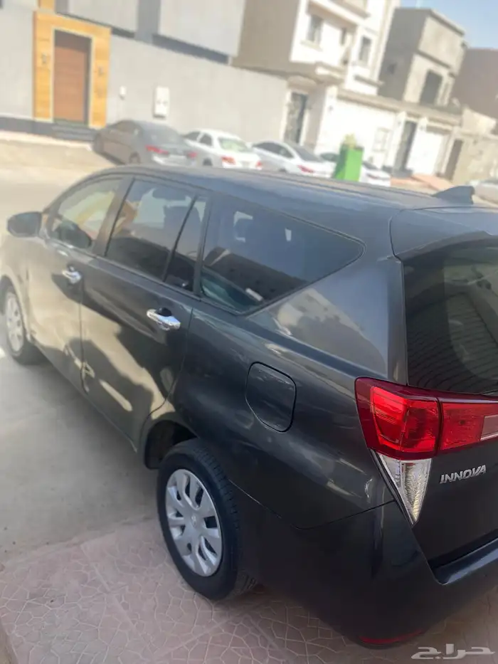 تايوتا انوفا 2018 مالك اول 1