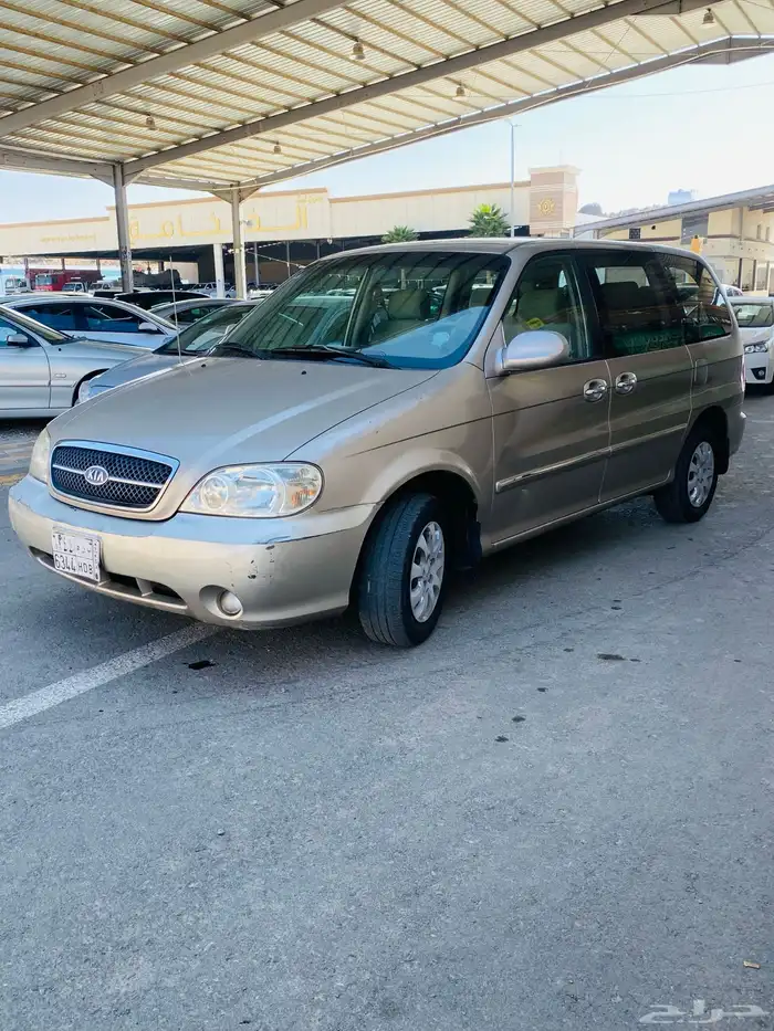 كيا كارنفال 2005 4