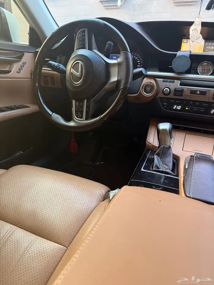 لكزس es350(2016) 10