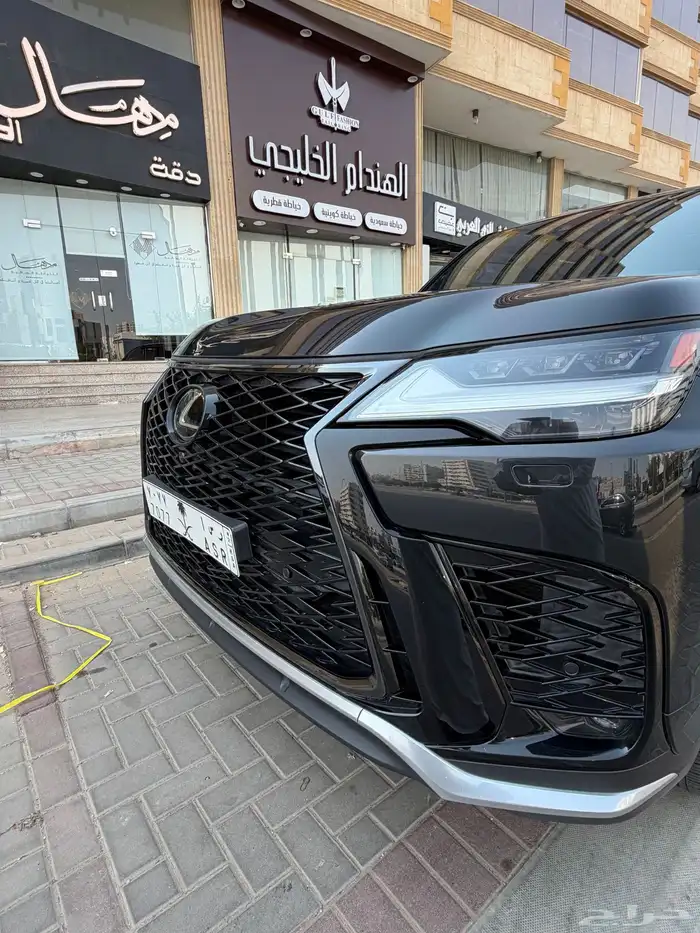 لكزس اف سبورت سعودي 14