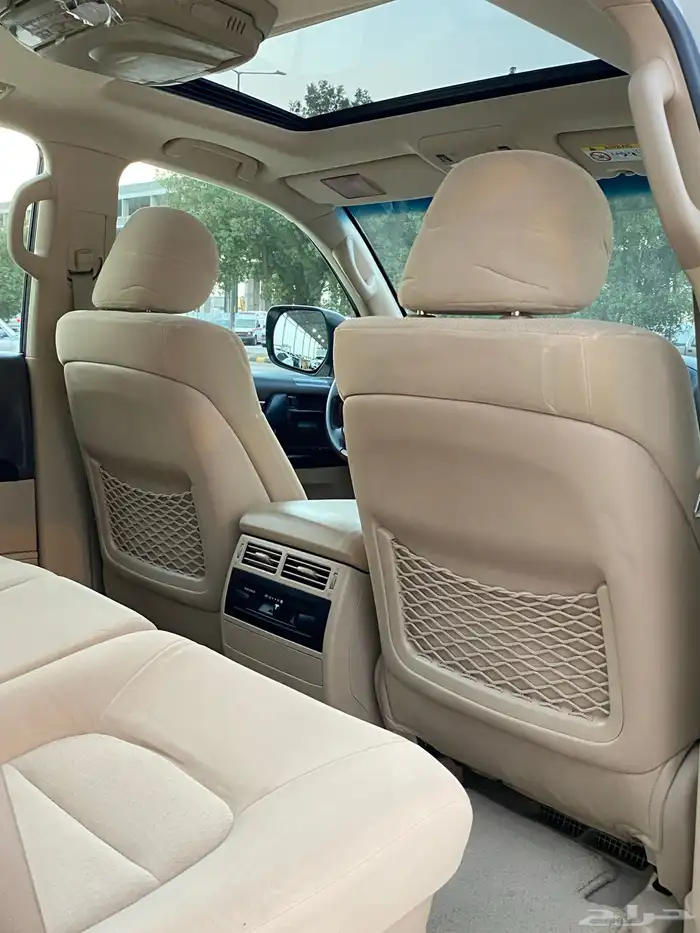 تويوتا لاند كروزر GXR V8 27