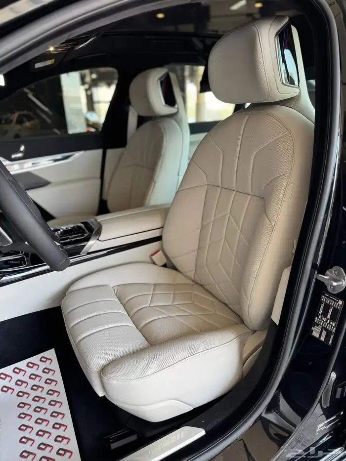 بي ام دبليو 735 - BMW 735i M Kit 2026 5