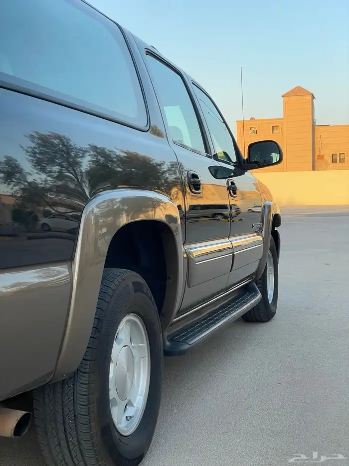GMC سوبربان 2004 مخزن 14