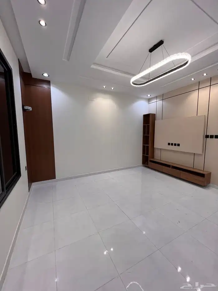 للبيع فيلا روف مع ملحق حى الراقى خميس مشيط780 الف 16