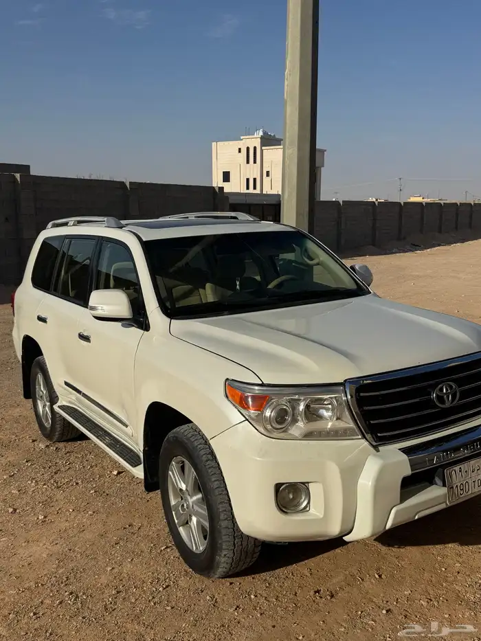 جيب لاندكروز 2014 فل كامل 13