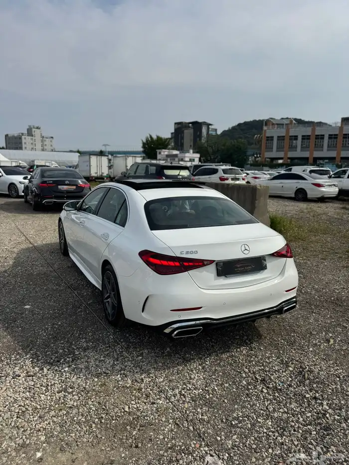 مرسيدس C200 موديل 2025(اصفار) 3