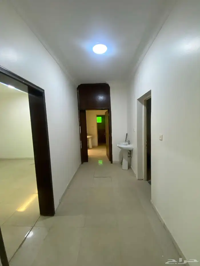شقه للإيجار بحي طيبه 3