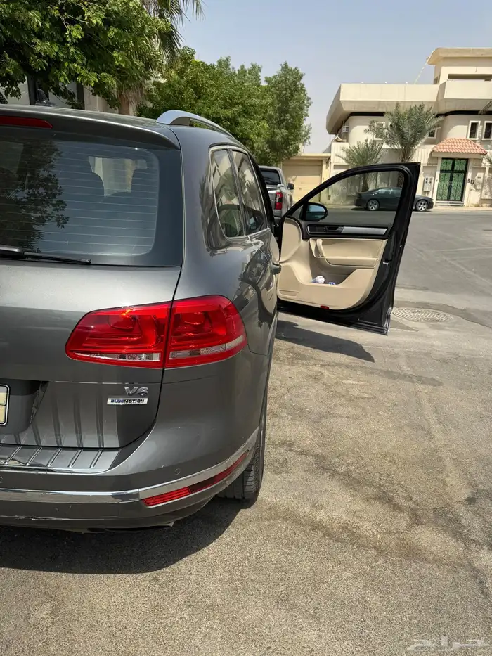 فولكس واجن طوارق ستاندر 2015 للبيع 2