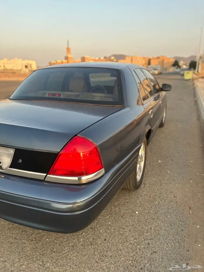 فكتوريا كحلي فل كامل نظيف 2