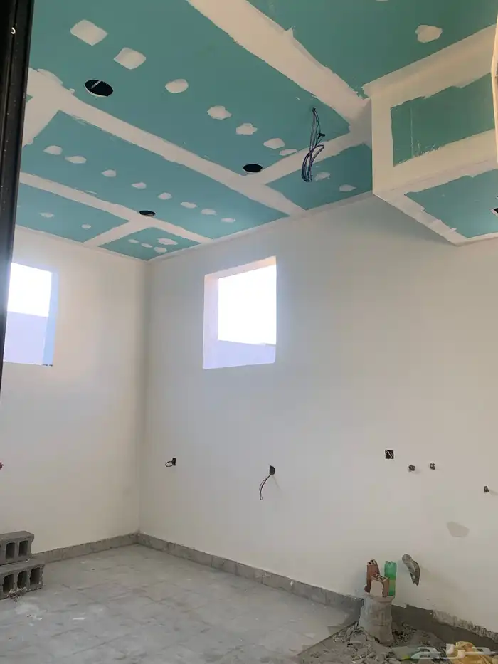 أصباغ داخلية وخارجية عوازل اسطح وديكورات 0