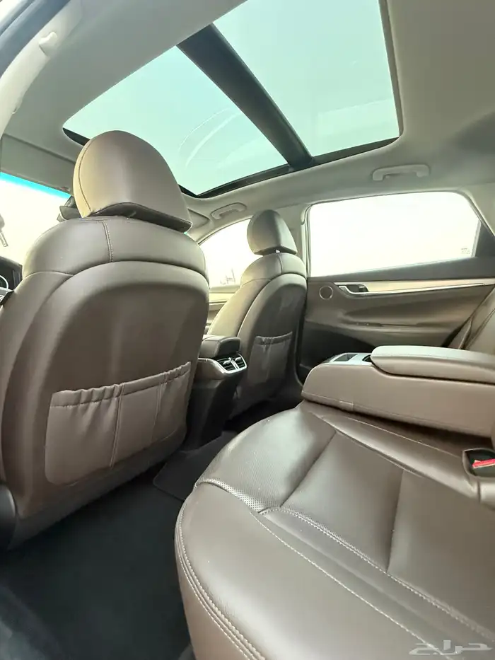 هونداي ازيرا 2021 ( بنزين ) فل كامل شبه جديدة للبيع 12