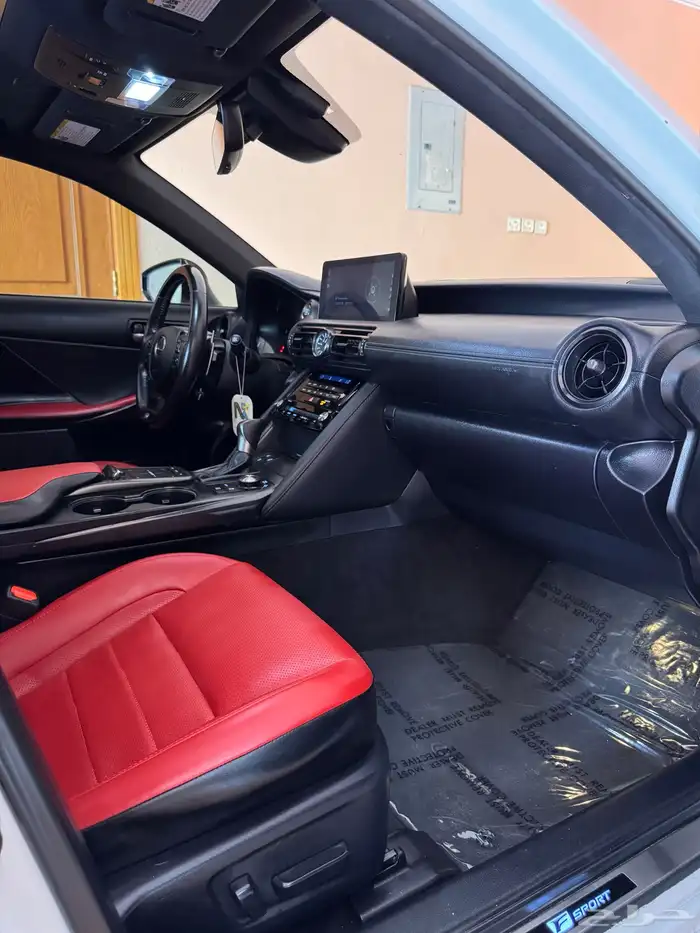 لكزس IS 350 f sport 2023 23