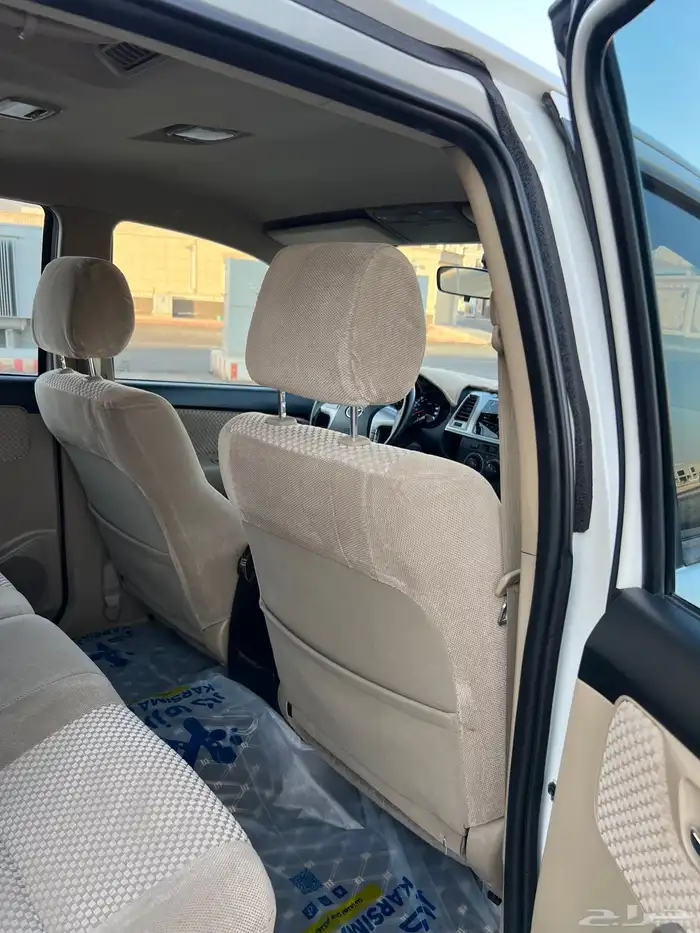 للبيع فورتشنر 2015 مخزن 4 سلندر تماتيك سعودي 28