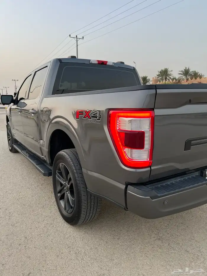 فورد F-150 هايبرد (2021). 8