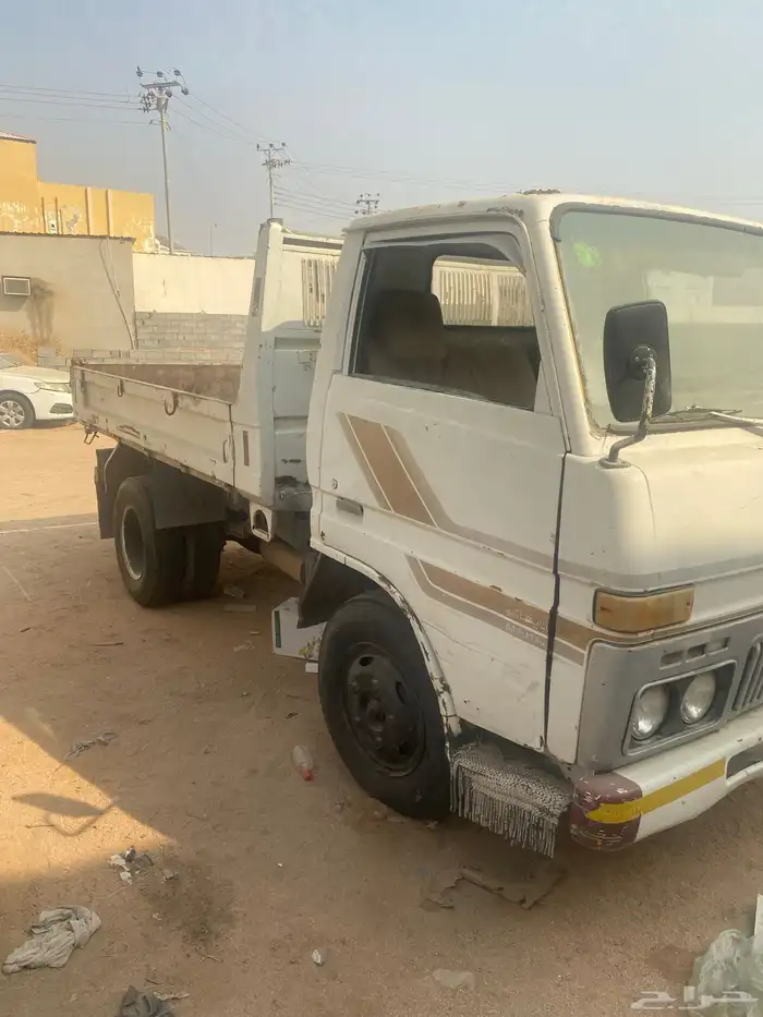 شاحنة نقل خفيفه ل تراب 1