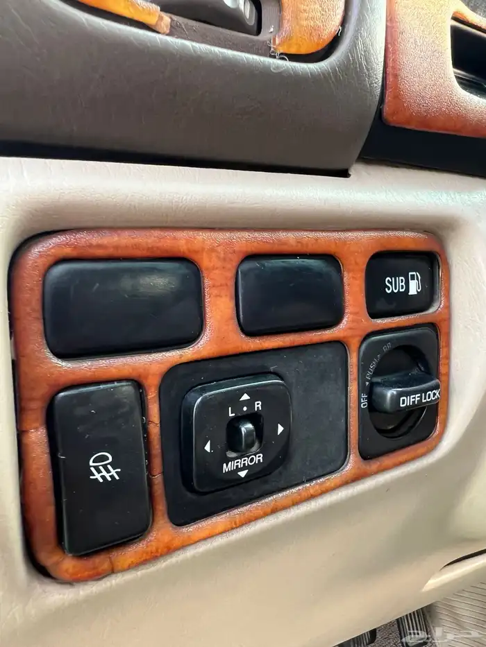 تويوتا لاندكروزر 2002 فل كامل 58