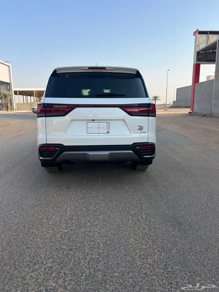 لكزس 2025 وارد الكويت عداد 23 الف فقط 4
