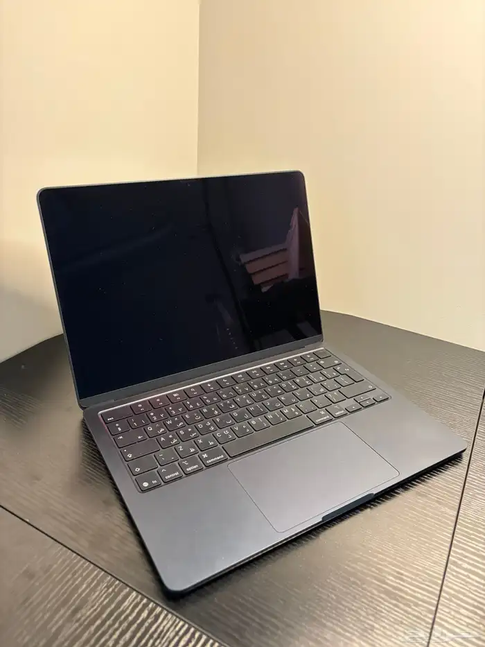 ماك بوك اير m4 6