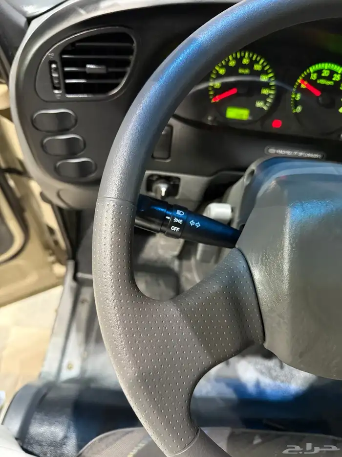 للبيع باص هونداي كونتي موديل 2015 ديزل ( شبه أصفار) 11