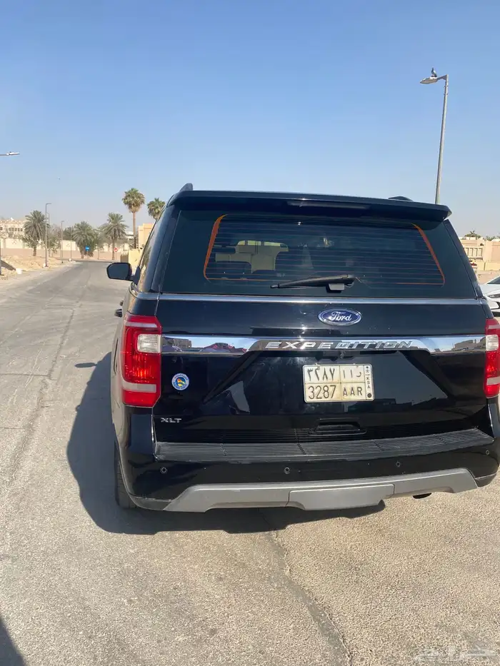 فورد اكسبيدشن 8
