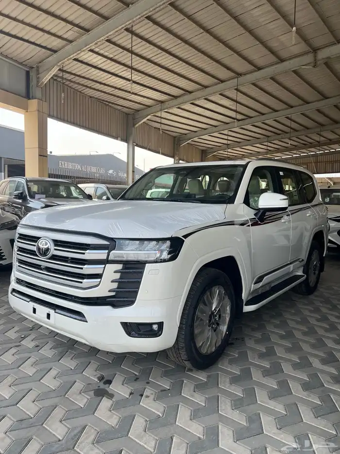 تويوتا لاند كروزر GXR بريمي فل كامل 2025 باقل الاسعار 2