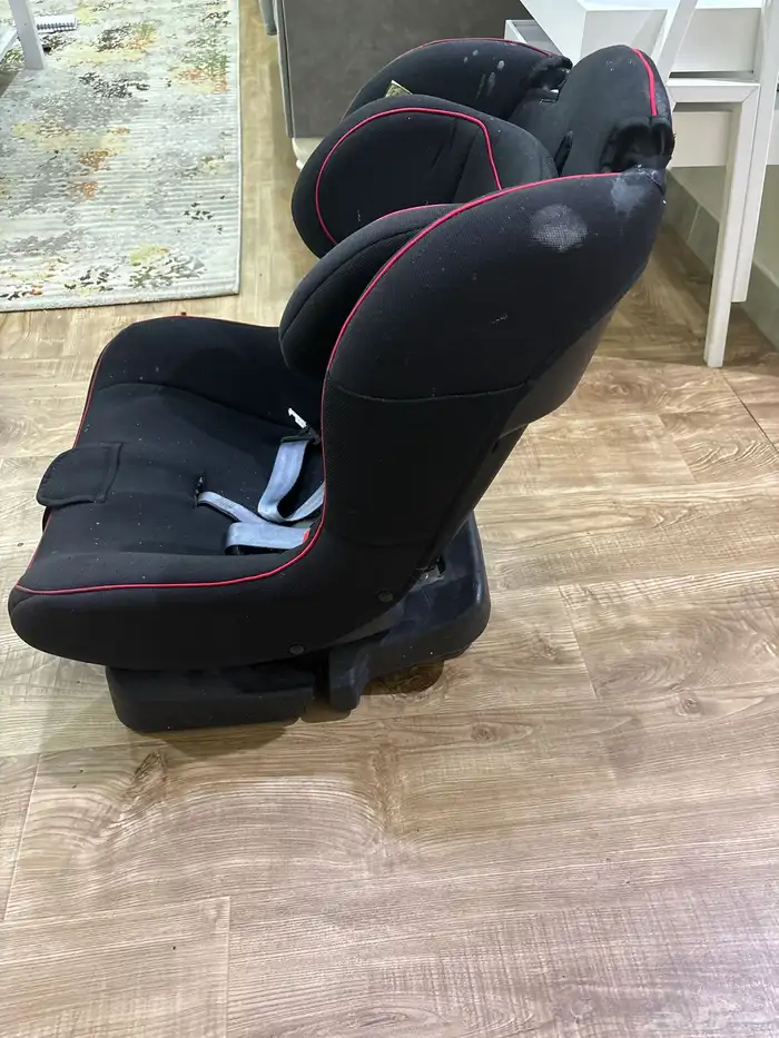 كرسي سياره للاطفال 1