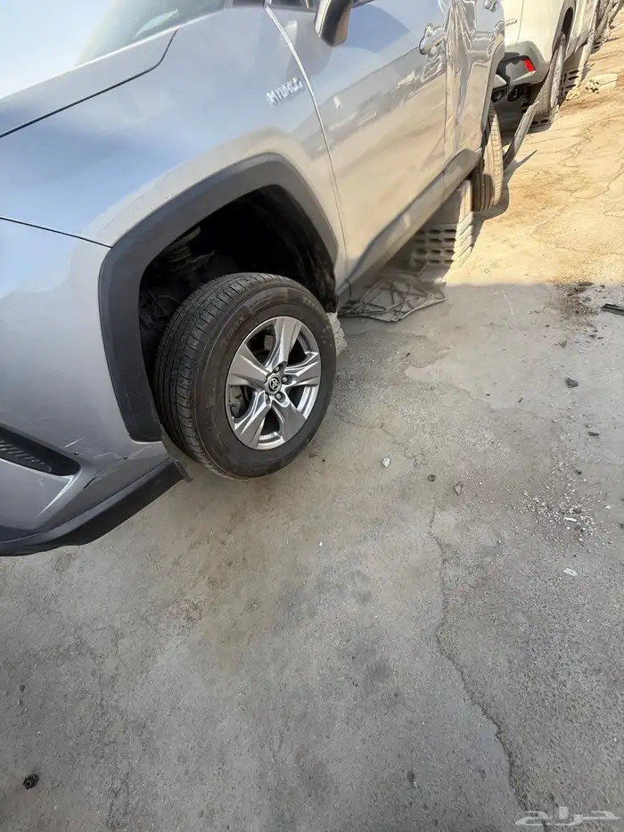 تشليح قطع غيار رافور هايبرد 2022 قطع غيار الحاير 4