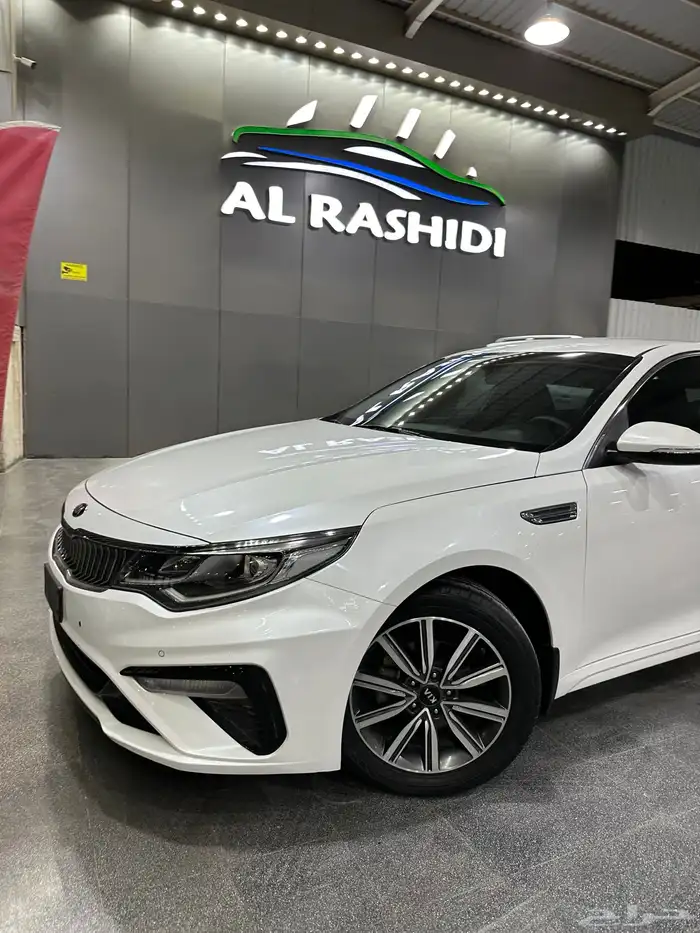 كيا اوبتيما 2020 مطور لدى معرض(عبيد الرشيدي) 2
