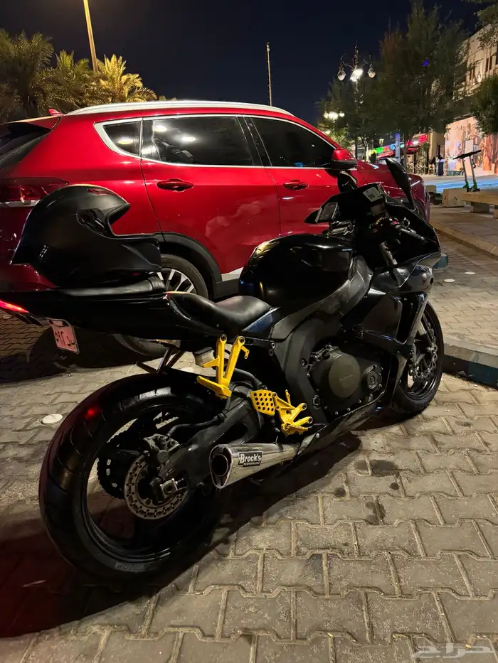 دباب هوندا CBR 1000 للبيع 9