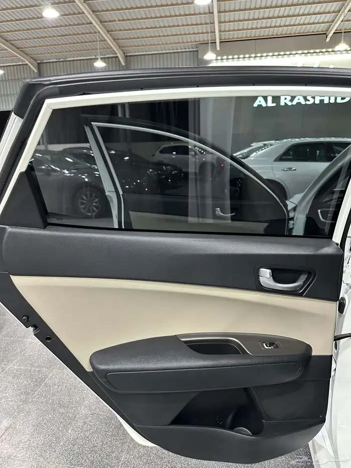 كيا اوبتيما 2020 مطور لدى معرض(عبيد الرشيدي) 29