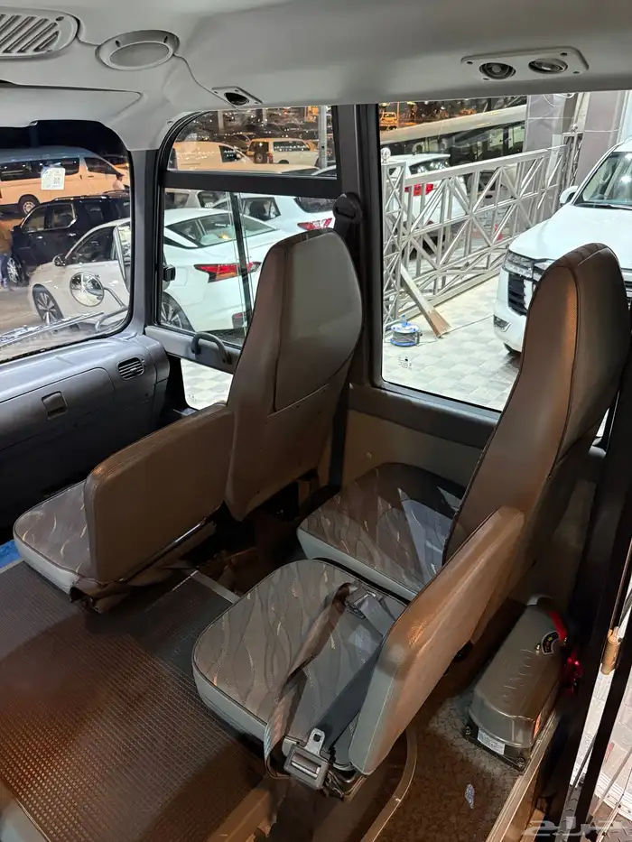 للبيع باص هونداي كونتي موديل 2015 ديزل ( شبه أصفار) 18