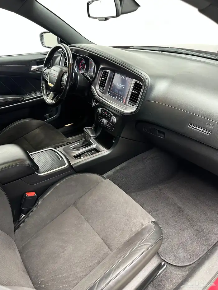 دودج تشارجر RT بريميوم 2022 8
