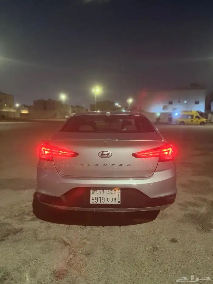 النترا مديل 2020 لون فضي 7