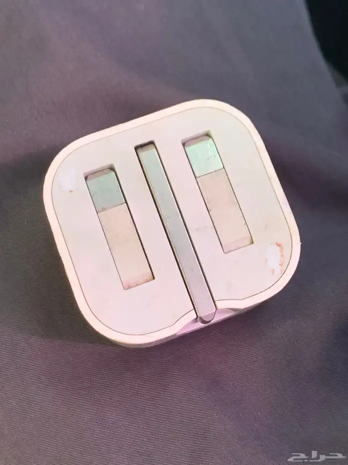 كبس شاحن آيفون الأصلي 0