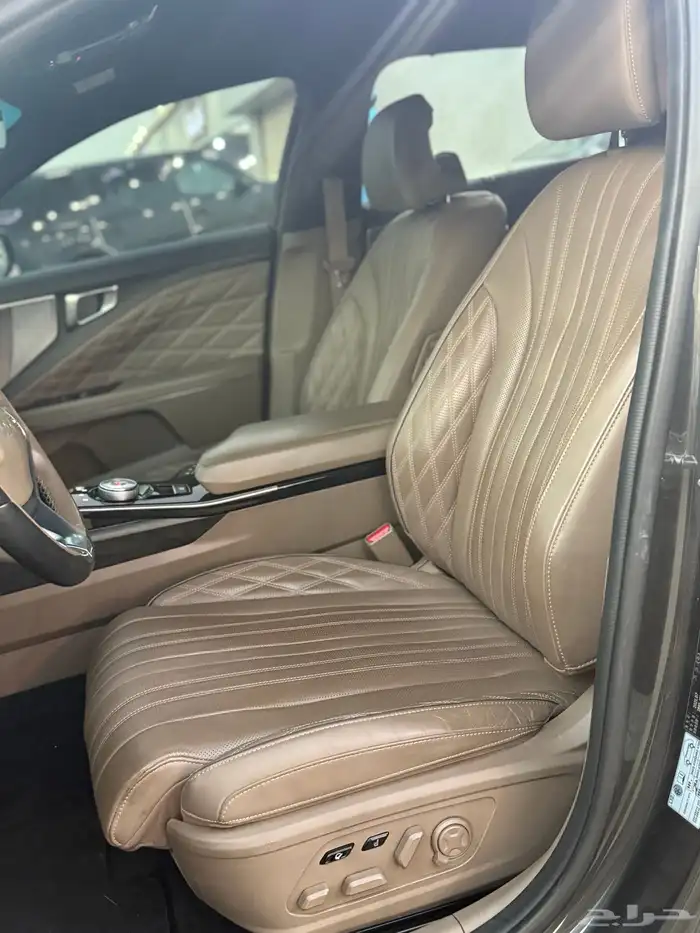 كيا k8 موديل 2022 6