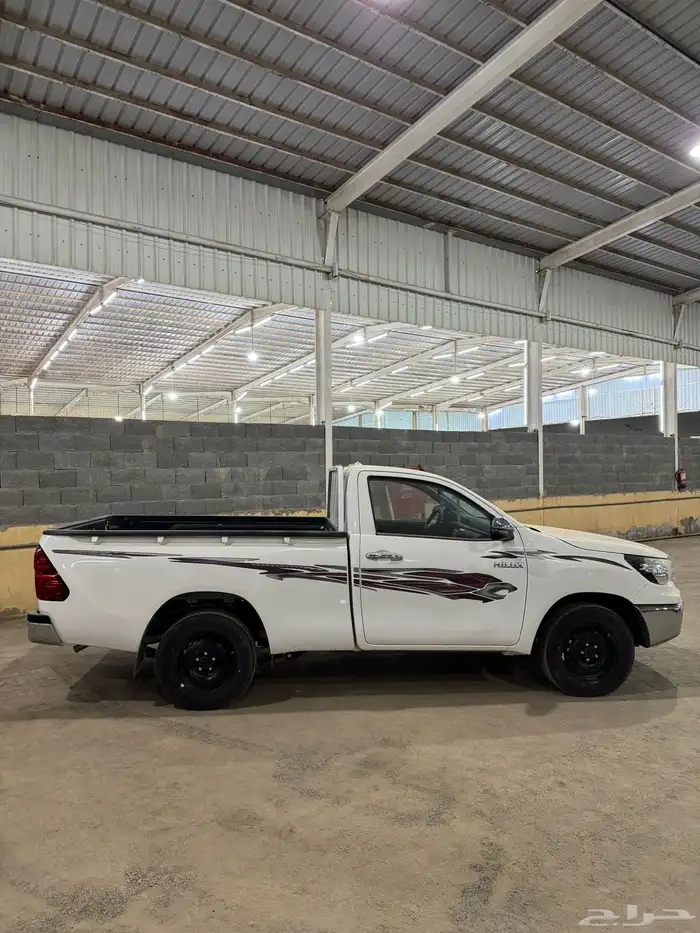 هايلوكس غماره 2023 فل كامل بنزين 3