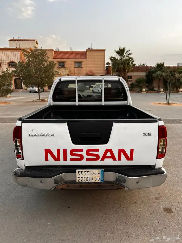 نيسان نافارا 5