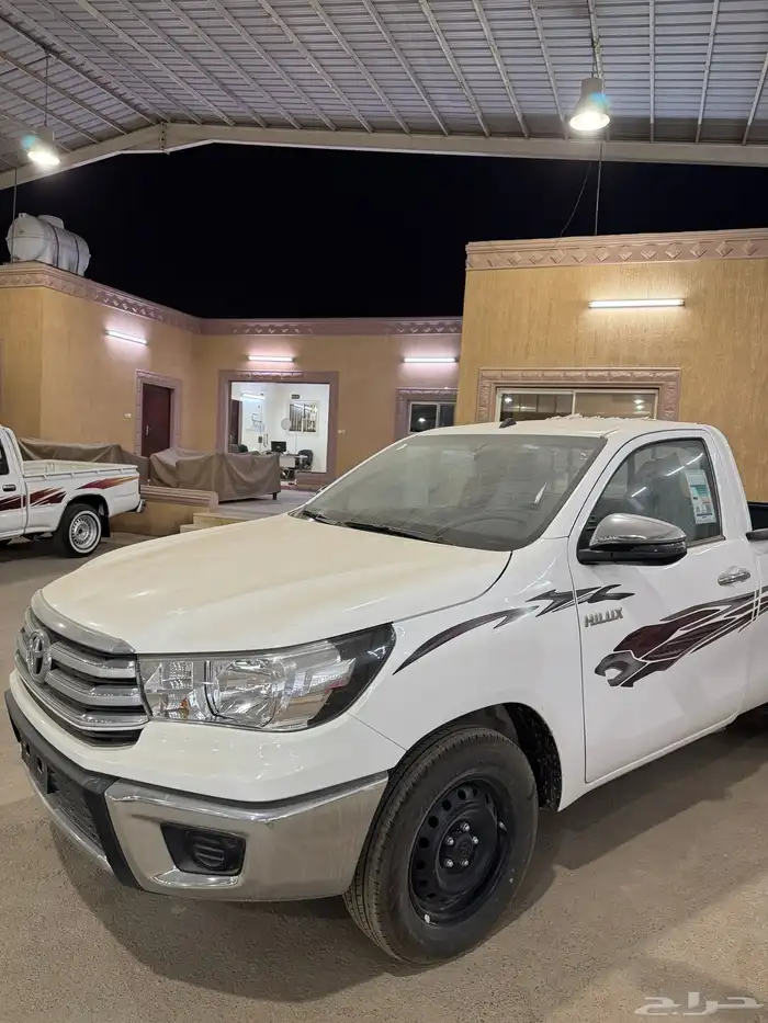 هايلوكس غماره 2023 فل كامل بنزين 7