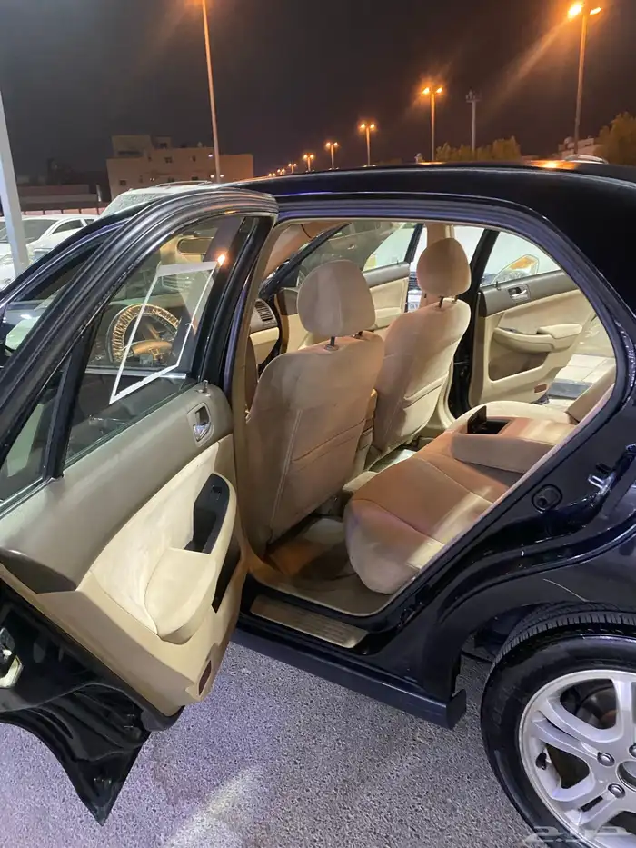 بيع هوندا اكورد 2007 11