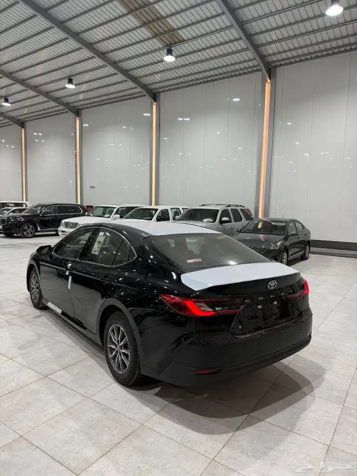 كامري E بنزين 2025 اسود أصفار ( اقل سعر بالسوق ) 3