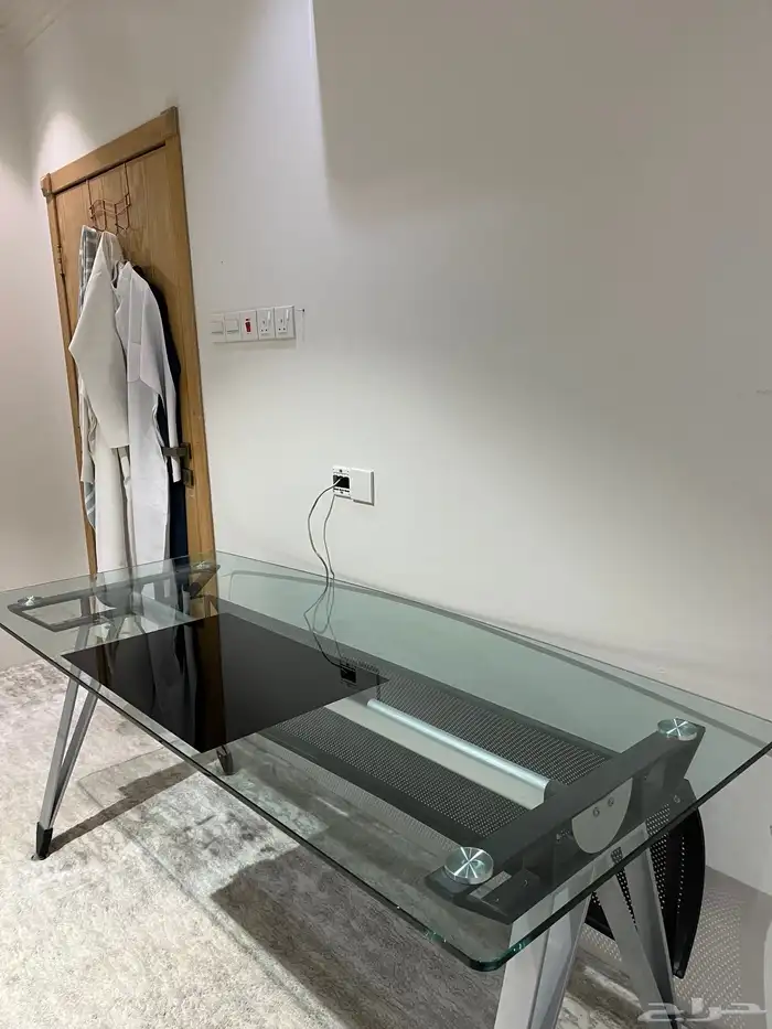طاوله مكتبية 1