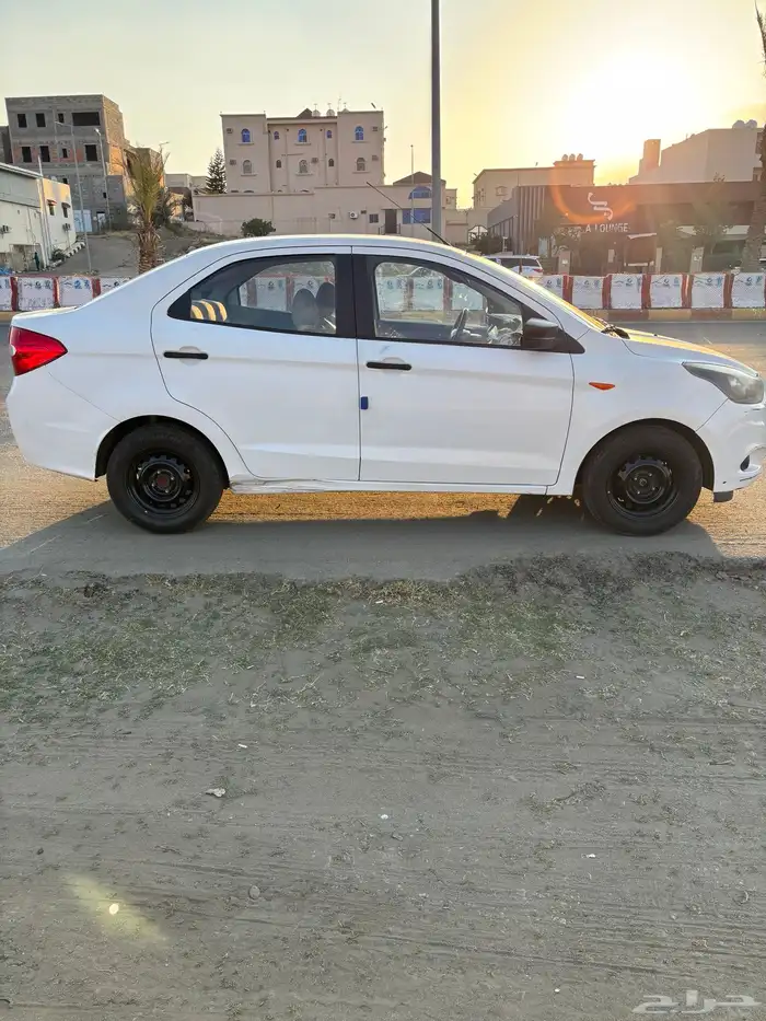 فورد فيقو 2018 للبيع 6